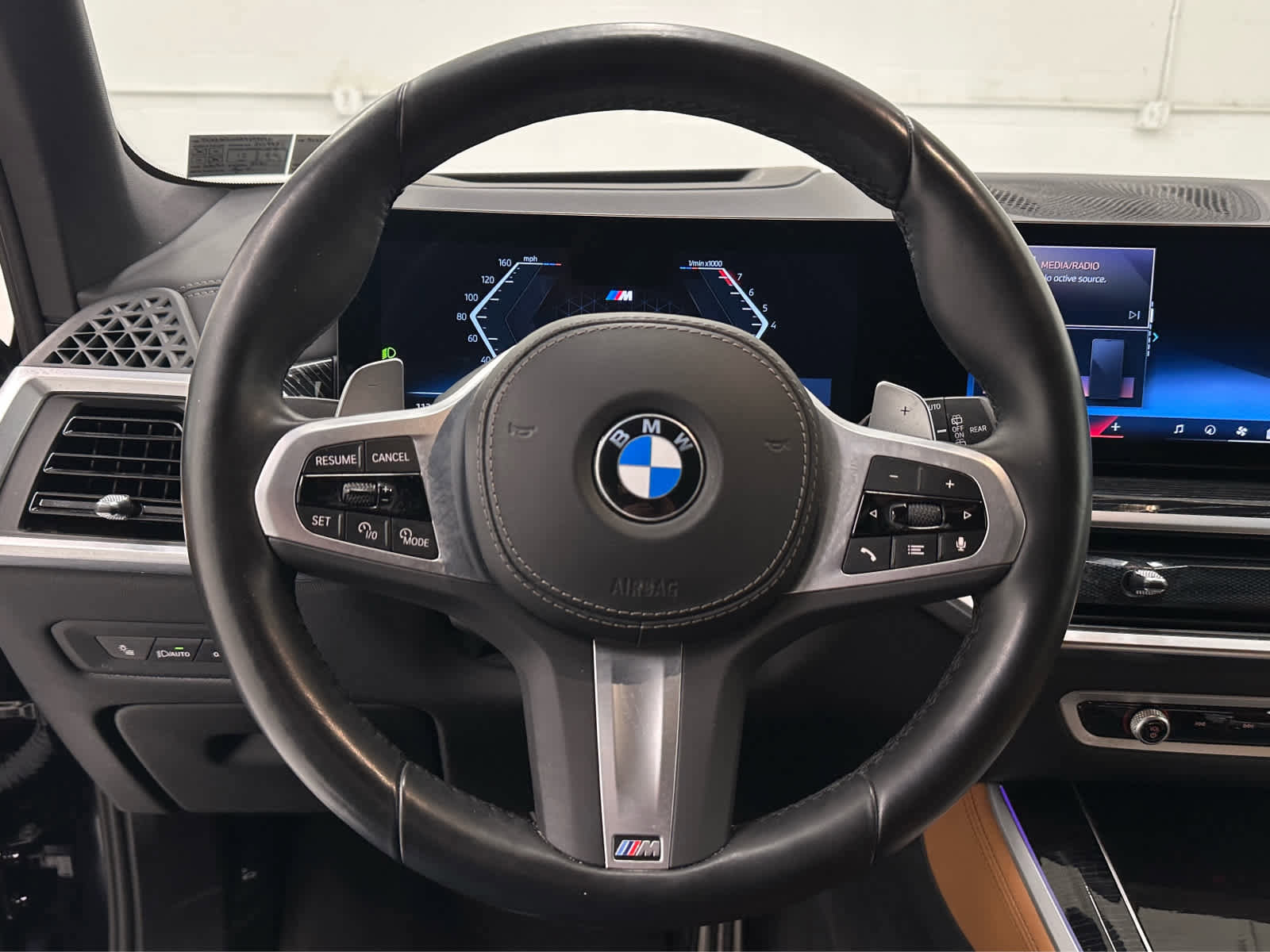 Used 2024 BMW X5 xDrive40i w/ Executive Package image 24