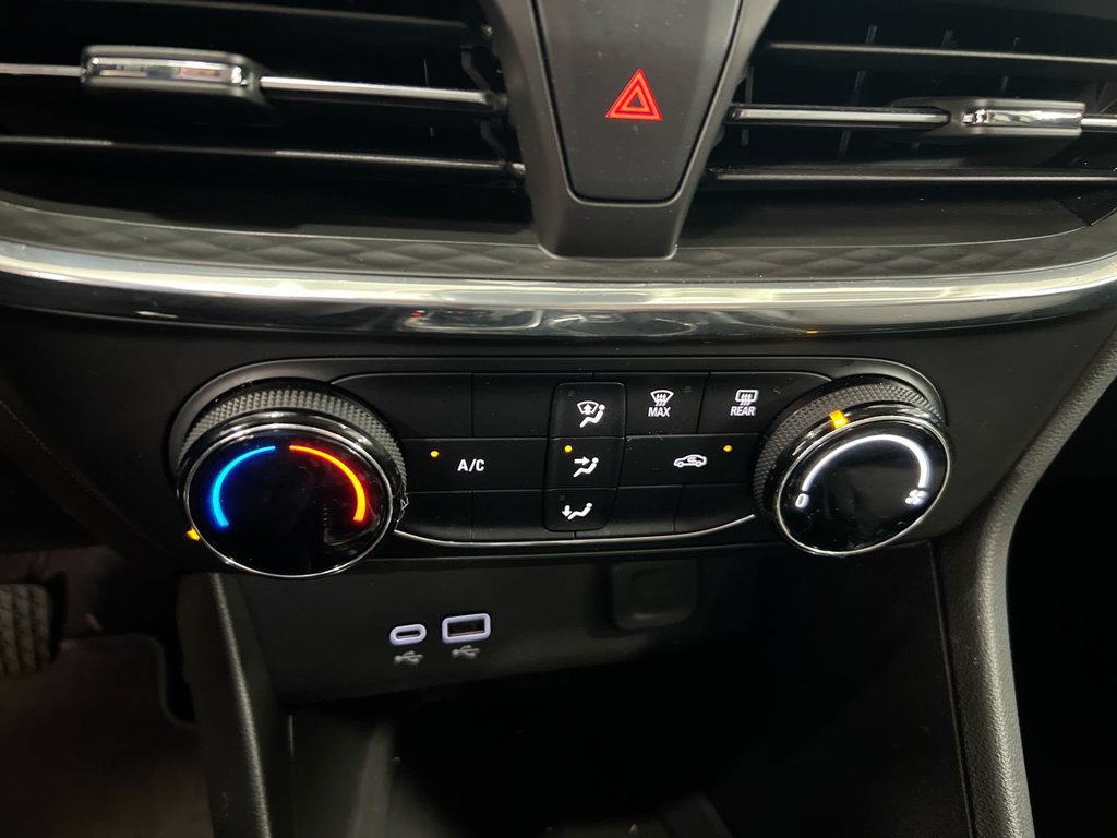 Used 2025 Buick Encore GX Preferred FWD image 16
