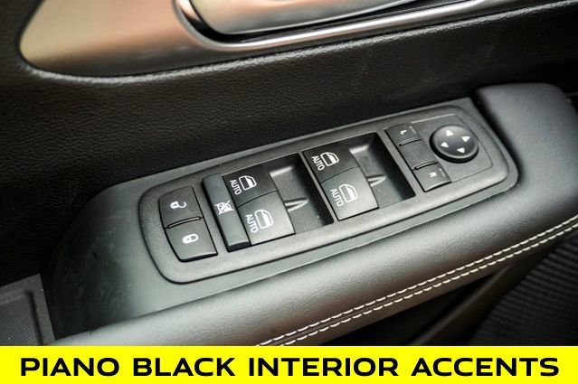 New 2026 Chrysler Pacifica Select w/ S Appearance Package image 28