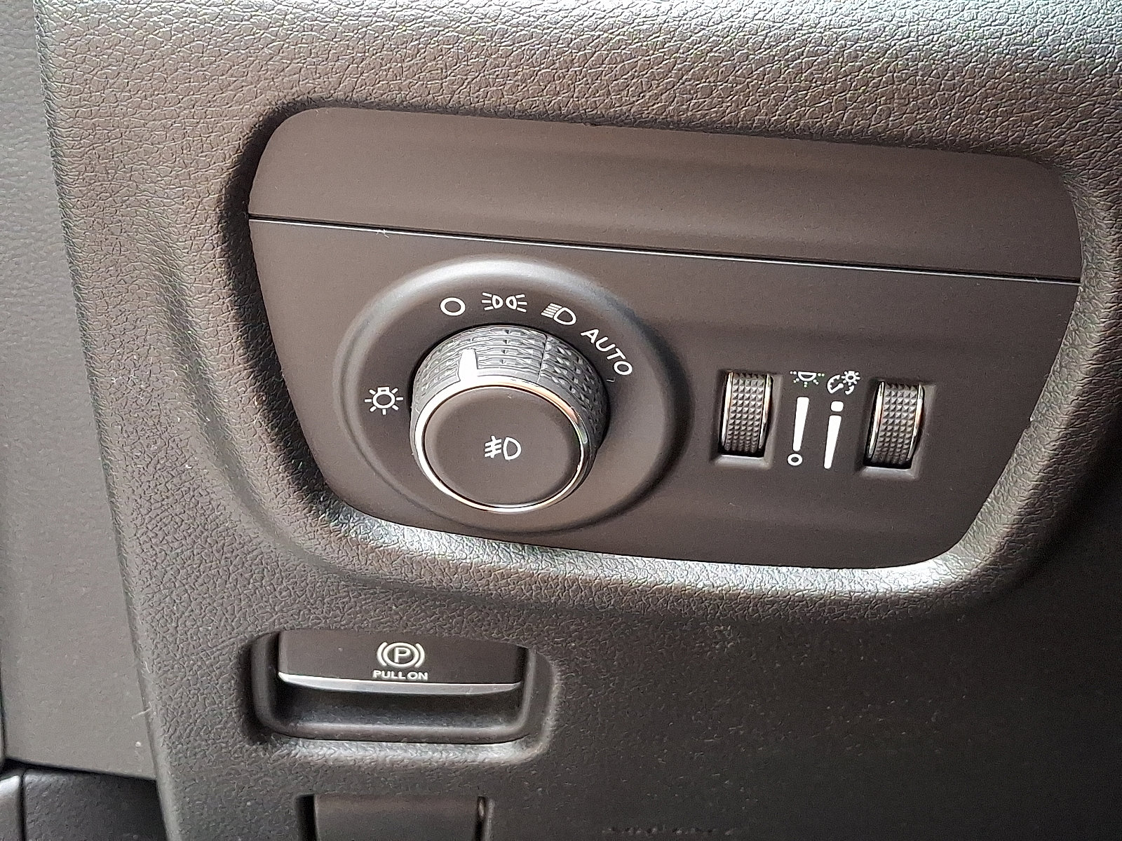 Certified 2021 Jeep Grand Cherokee L Limited w/ Trailer Tow Group (B) image 27