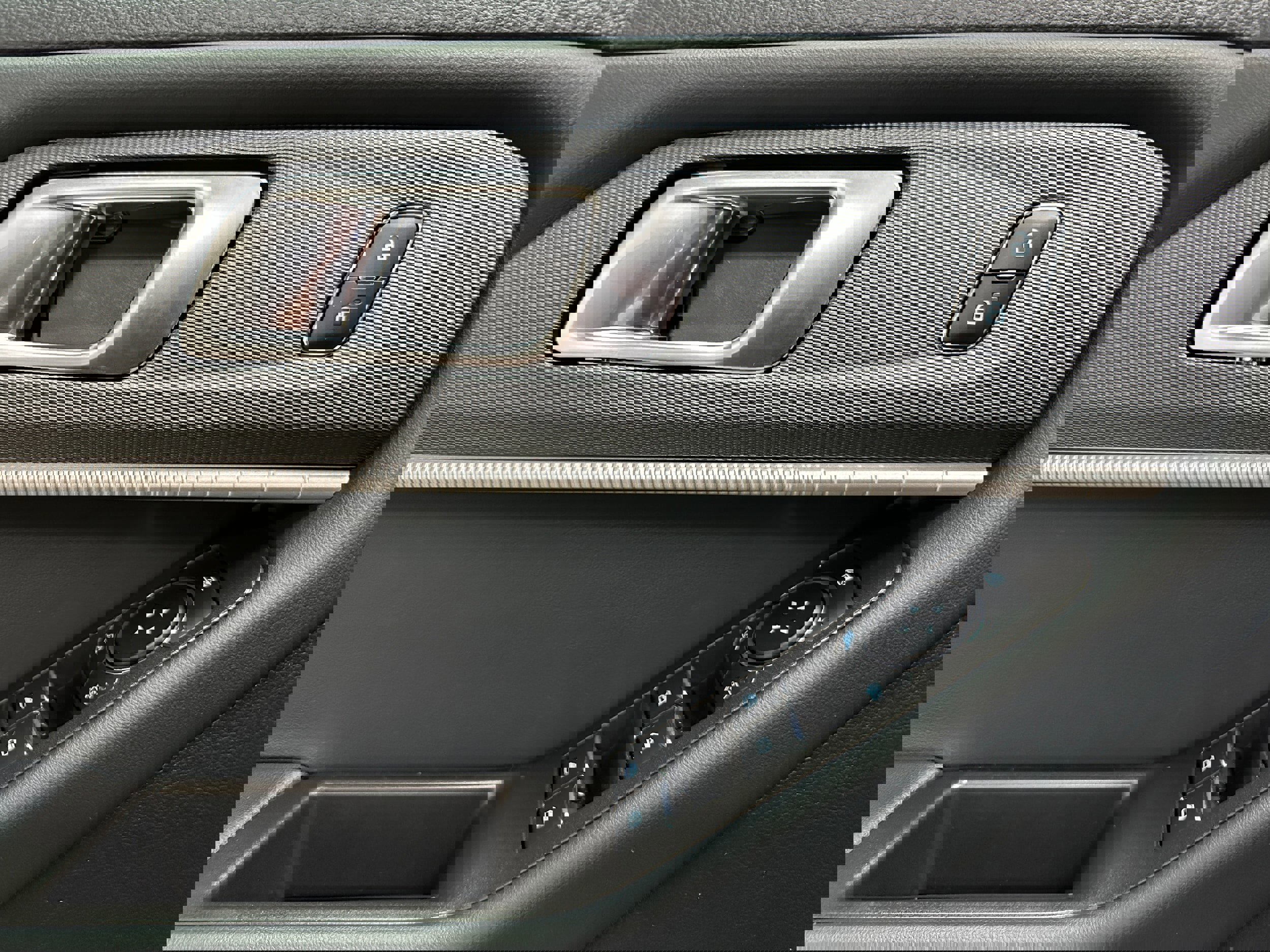 Certified 2025 Ford Explorer ST-Line image 12