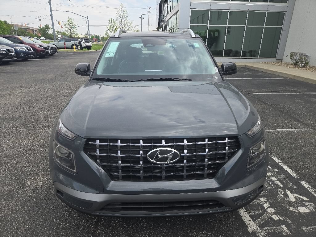 New 2026 Hyundai Venue SEL FWD image 3
