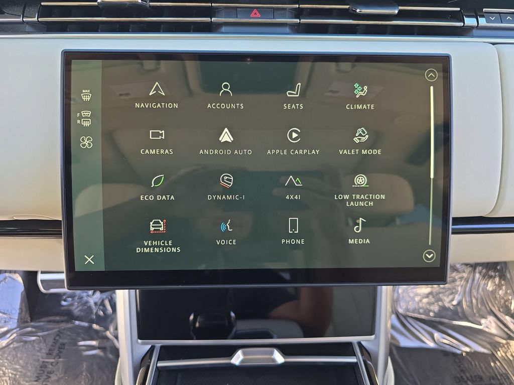 Certified 2024 Land Rover Range Rover SE AWD/4WD image 22