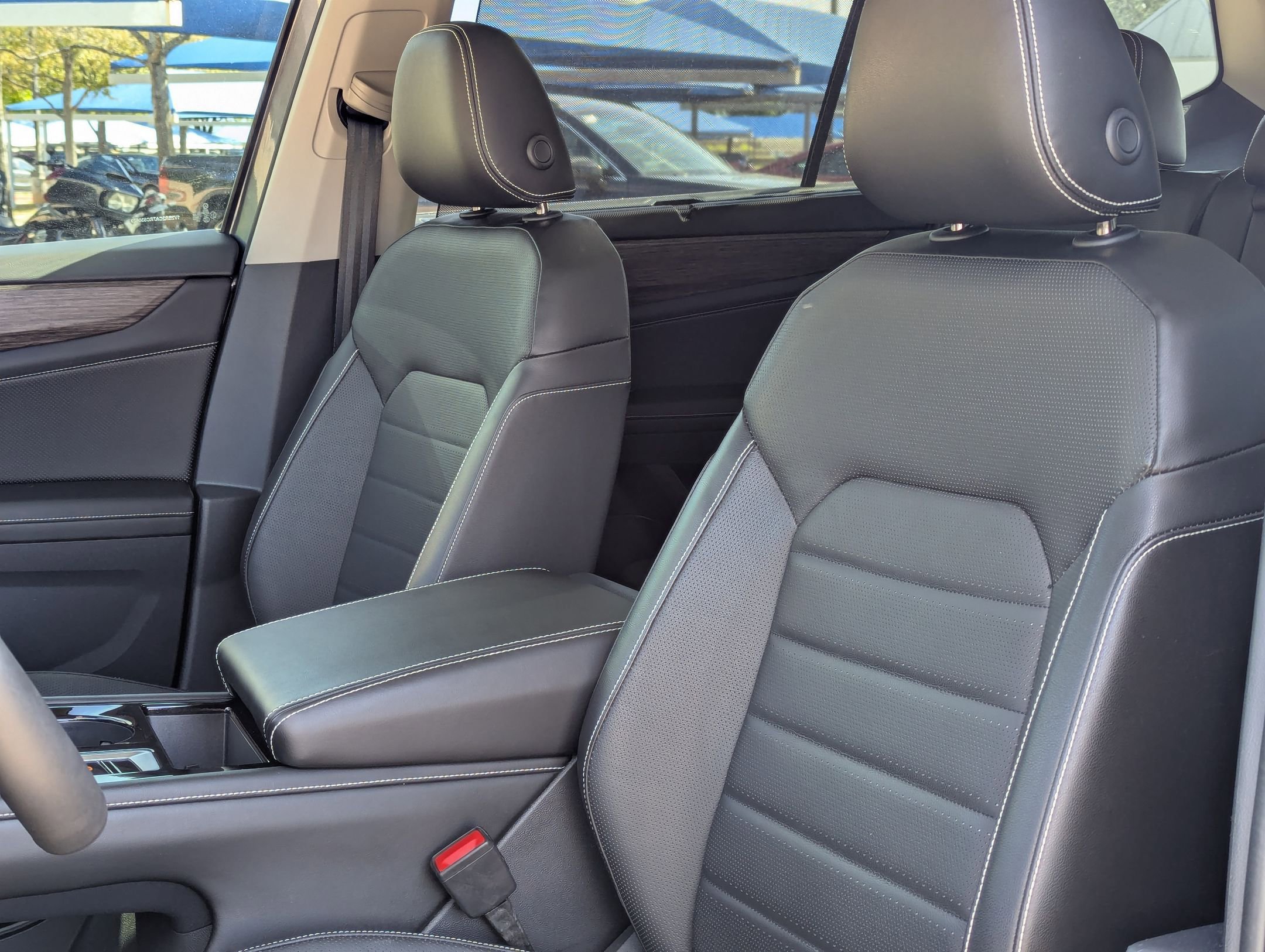 Used 2024 Volkswagen Atlas SEL image 13