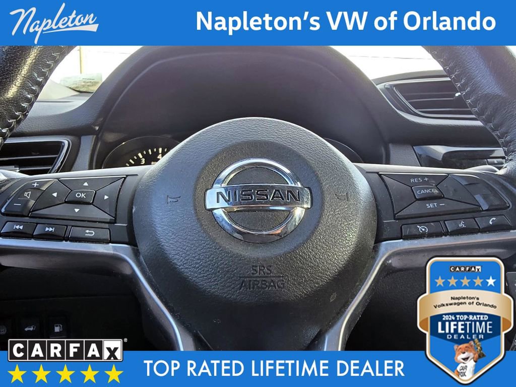 Used 2020 Nissan Rogue SV image 14