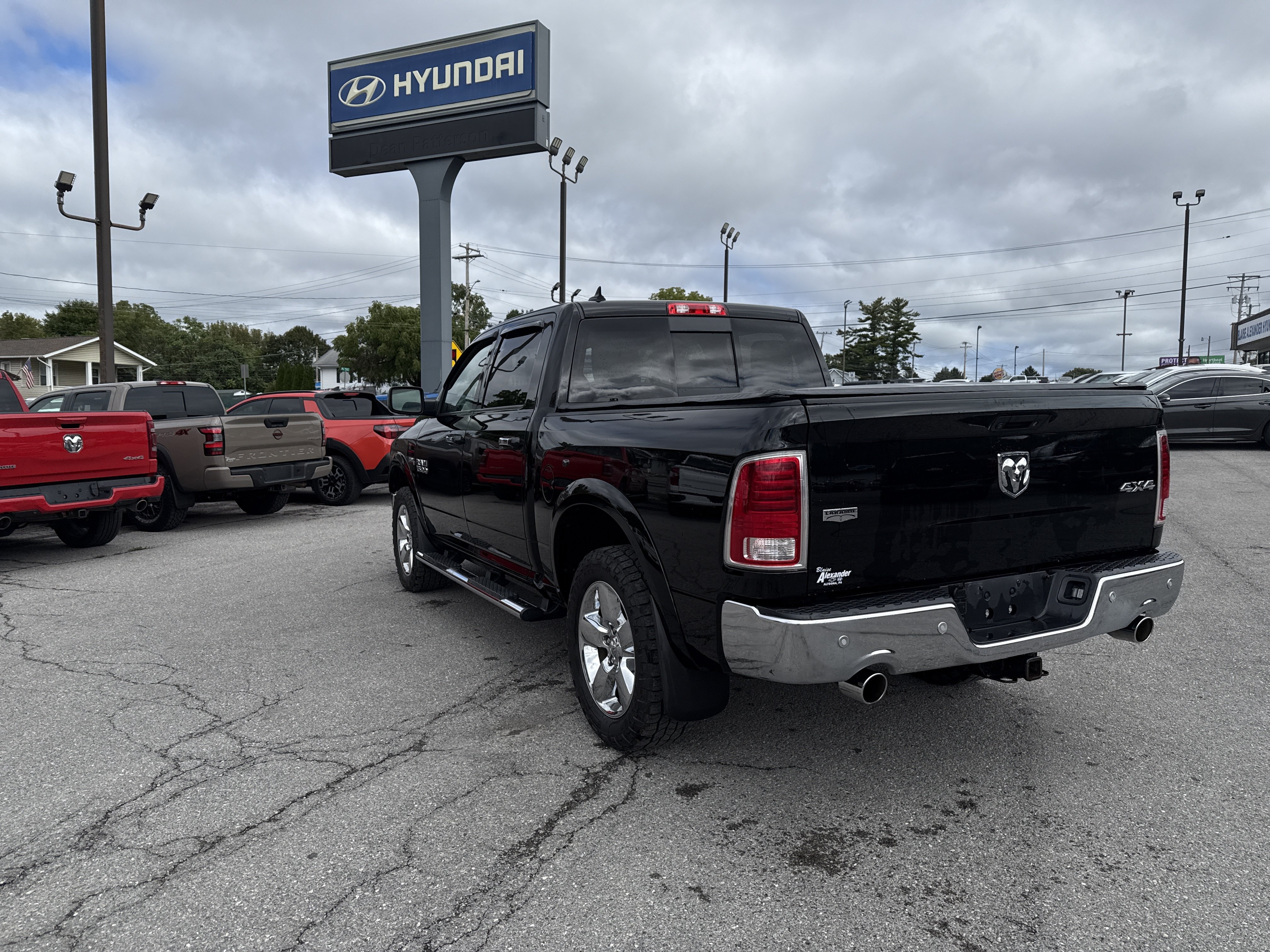 Used 2014 RAM 1500 Laramie AWD/4WD image 6
