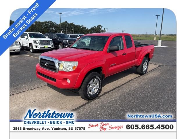 Used 2005 Toyota Tacoma PreRunner image 1