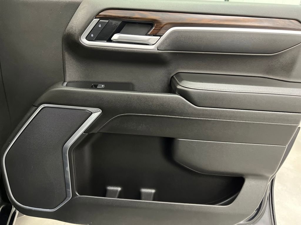 Used 2025 GMC Sierra 1500 SLT image 28