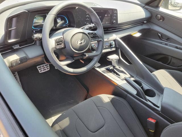 New 2026 Hyundai Elantra Sport FWD image 6
