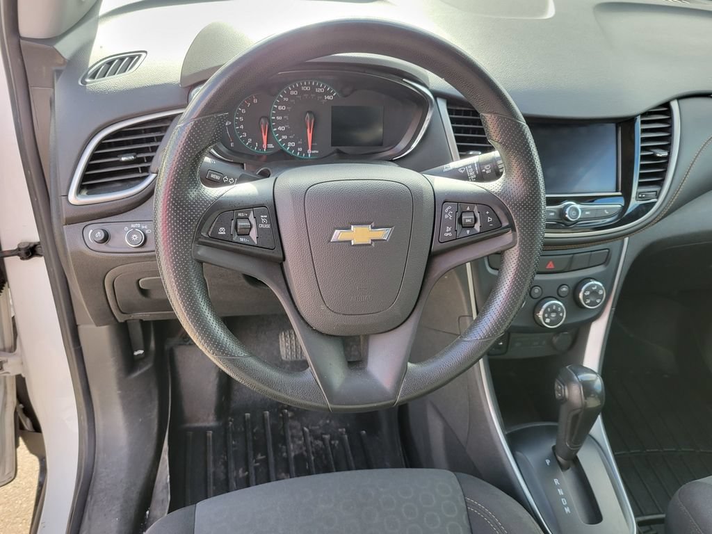 Used 2020 Chevrolet Trax LS w/ Tint and Cruise Package AWD/4WD image 22