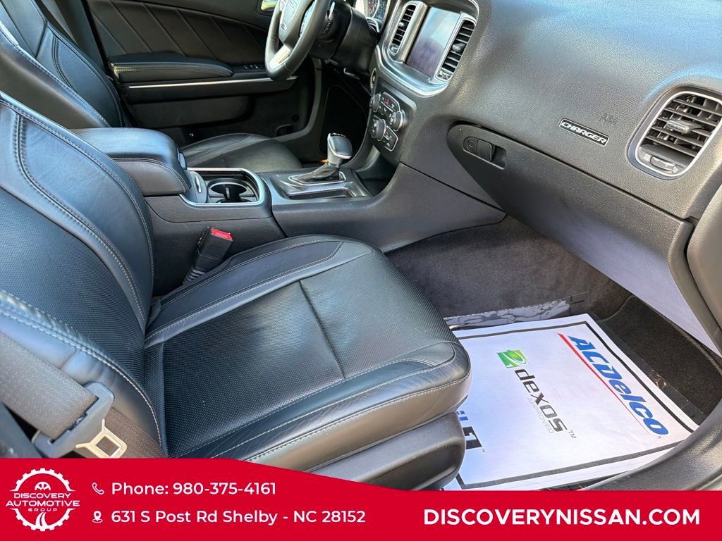 Used 2017 Dodge Charger R/T w/ Plus Group image 38