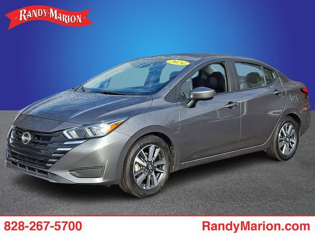 Used 2023 Nissan Versa SV image 1