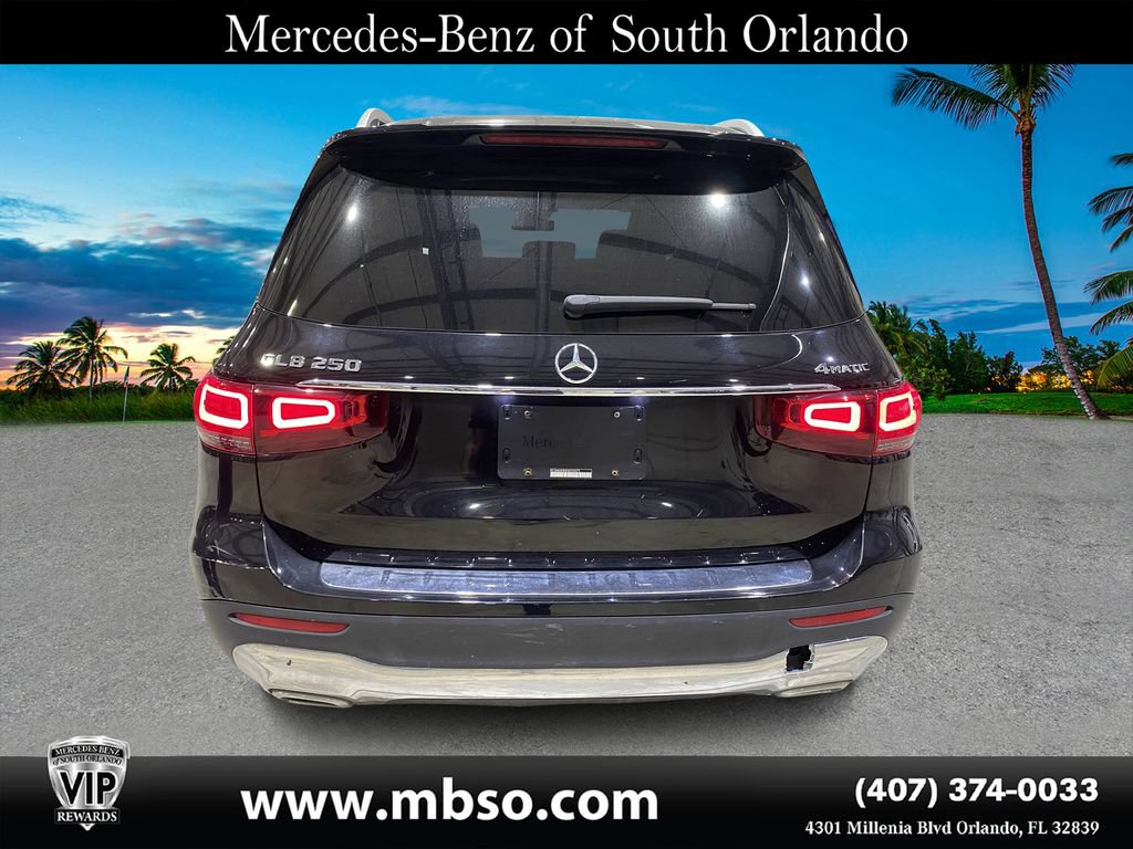 Used 2022 Mercedes-Benz GLB 250 4MATIC w/ Premium Package Lite image 17