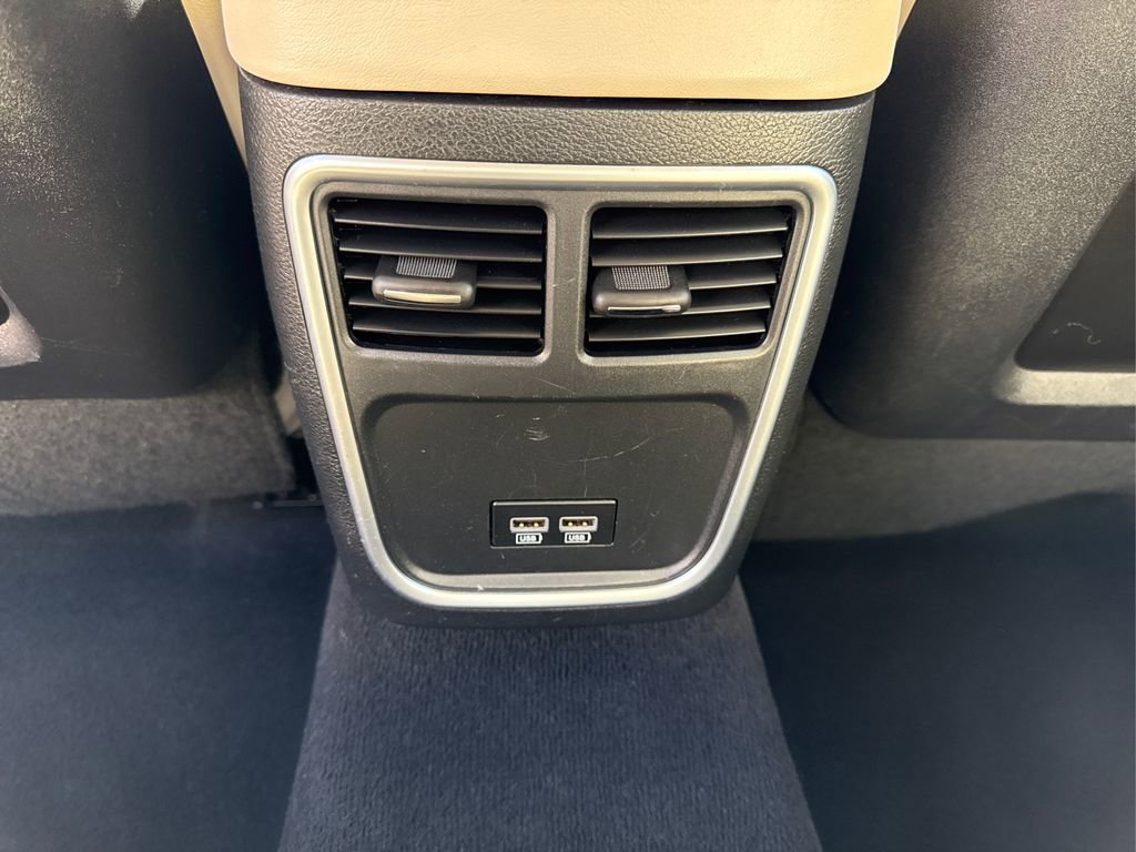 Used 2022 Chrysler 300 Touring L image 34