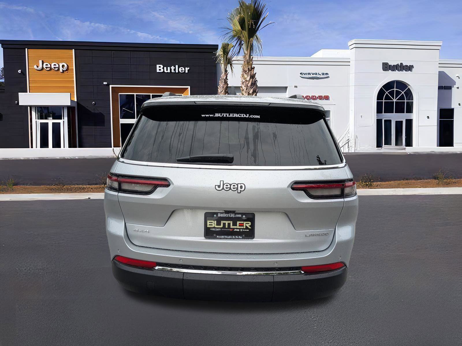 New 2025 Jeep Grand Cherokee L Laredo image 5