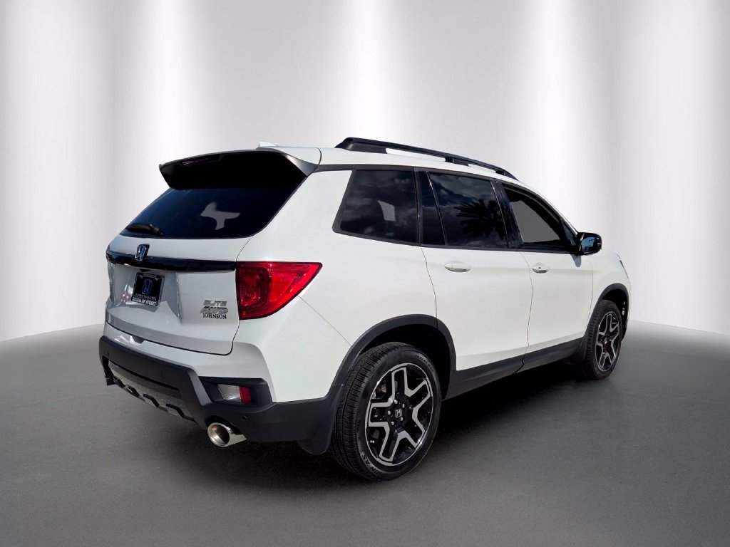Certified 2023 Honda Passport Elite image 3