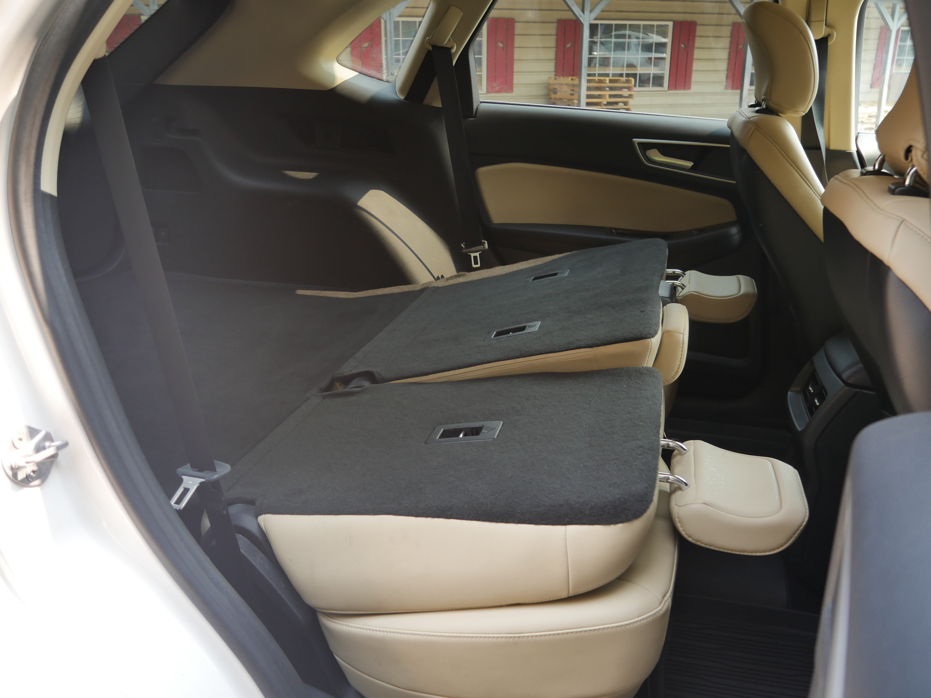 Used 2019 Ford Edge SEL w/ Equipment Group 201A AWD/4WD image 30