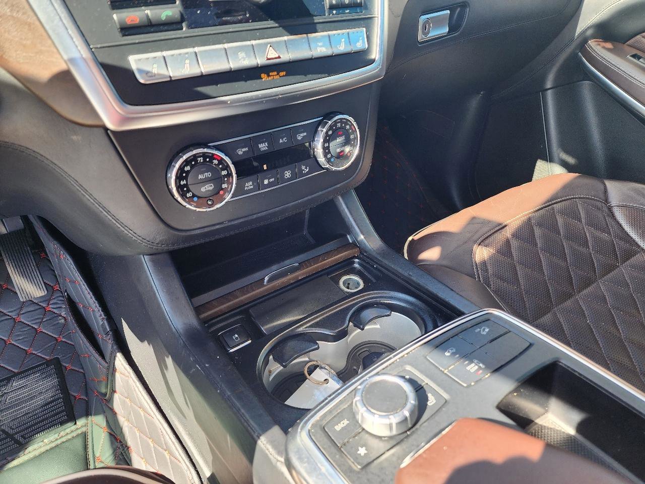 Used 2016 Mercedes-Benz GL 550 4MATIC image 19