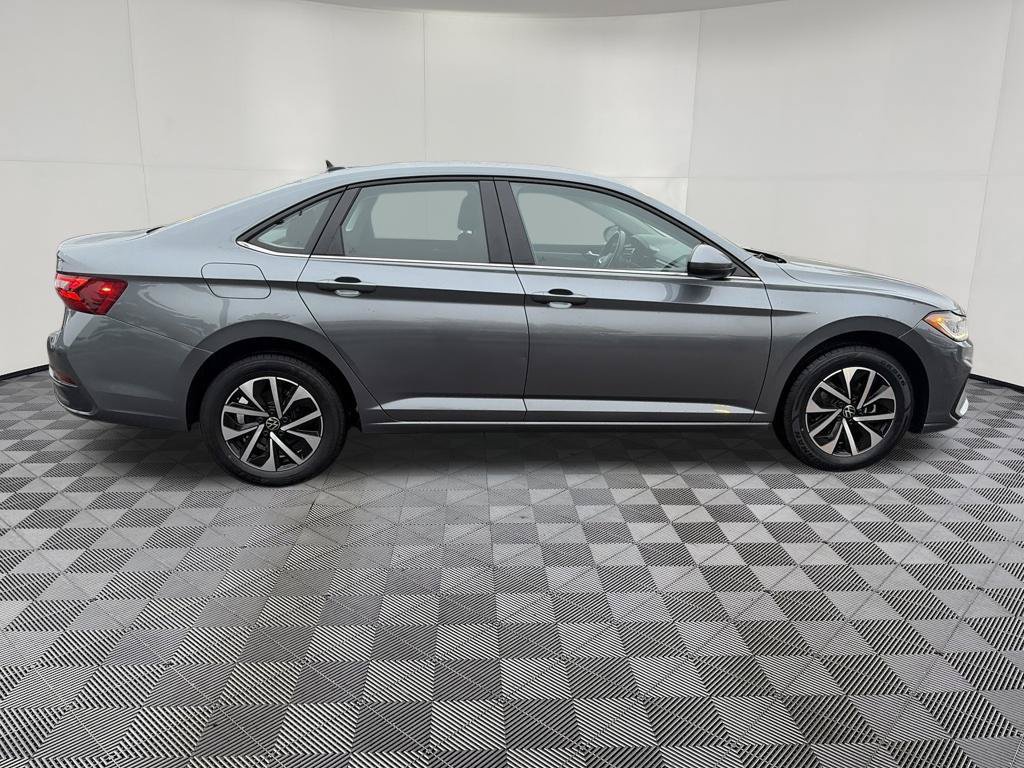 Used 2025 Volkswagen Jetta S FWD image 11