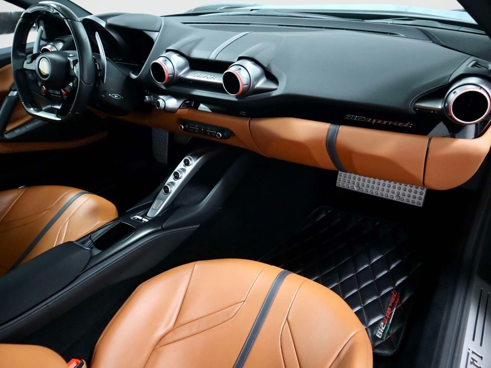 Certified 2020 Ferrari 812 Superfast RWD image 15