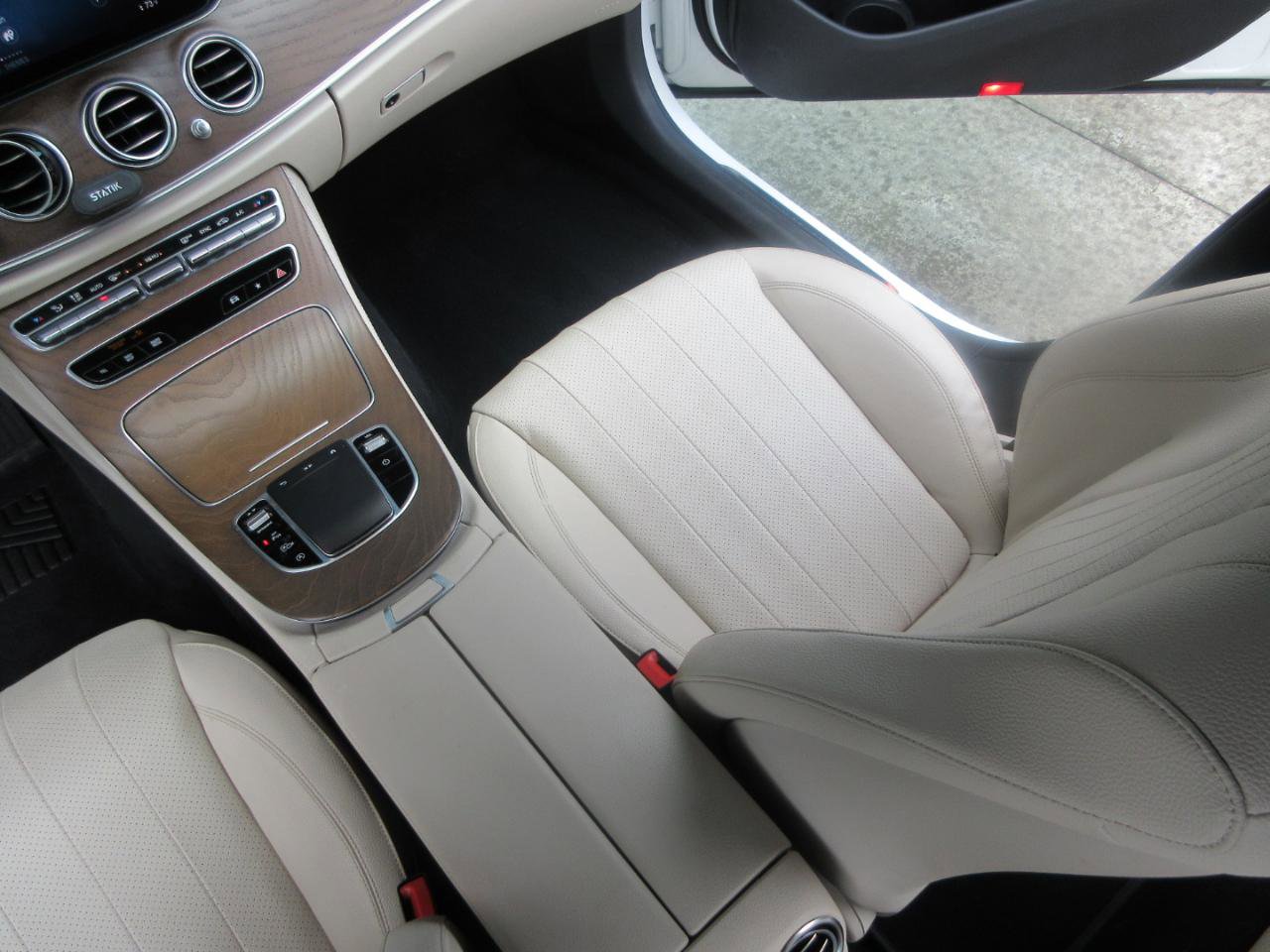Used 2021 Mercedes-Benz E 350 Sedan image 18