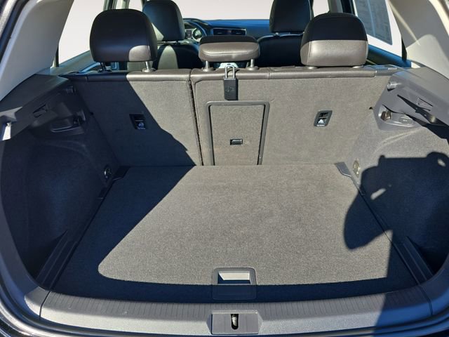 Used 2020 Volkswagen Golf 4-Door image 32