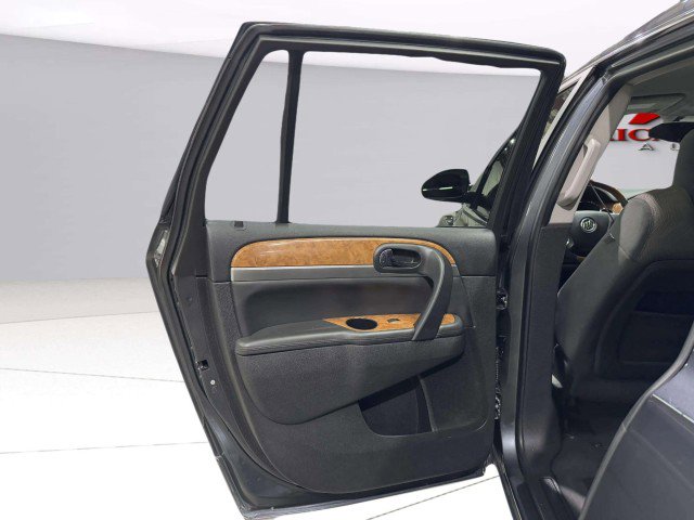 Used 2011 Buick Enclave CX image 32