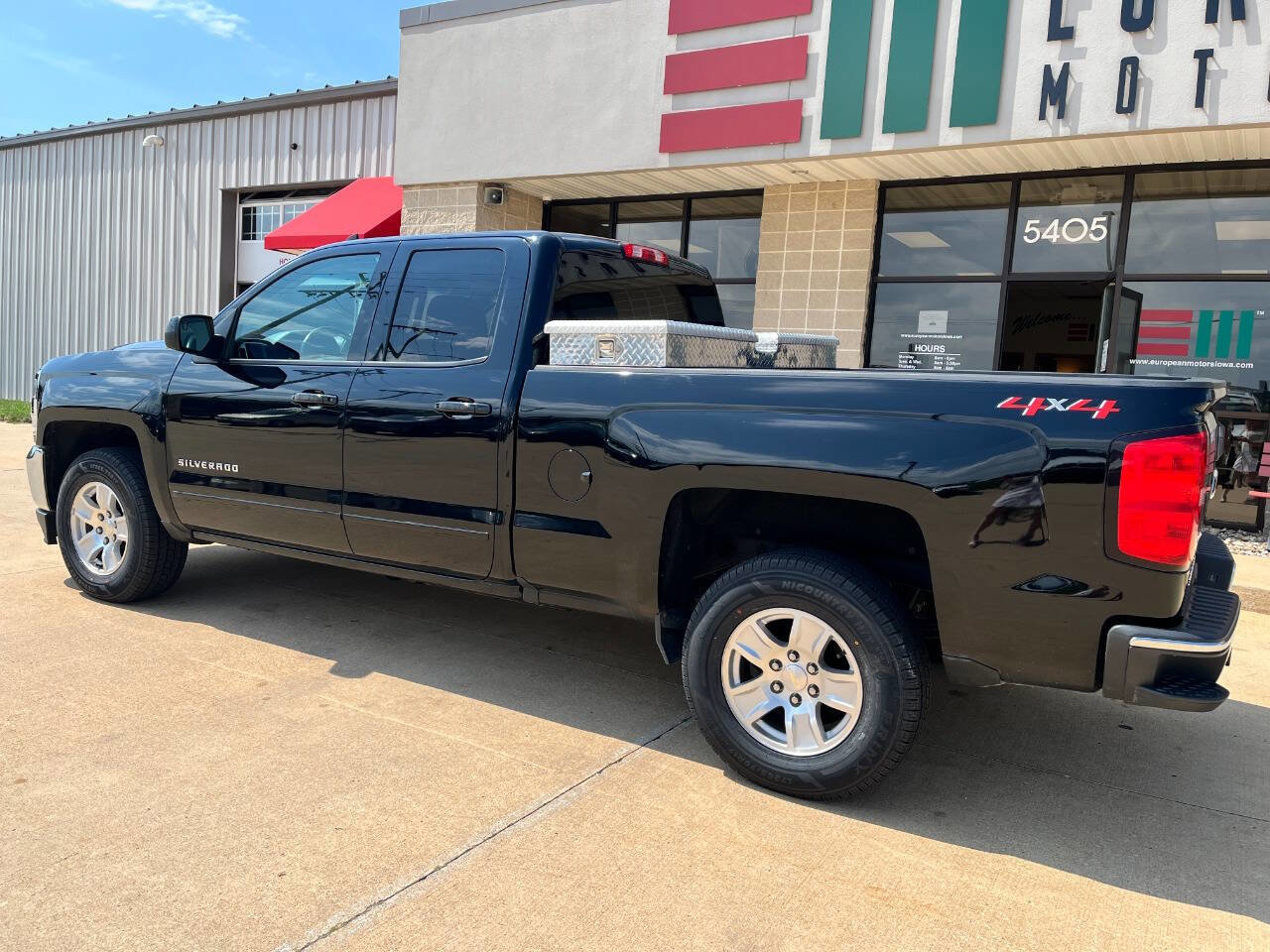 Used 2019 Chevrolet Silverado 1500 LT image 3