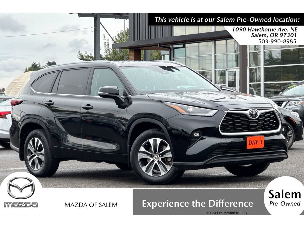 Used 2024 Toyota Highlander XLE