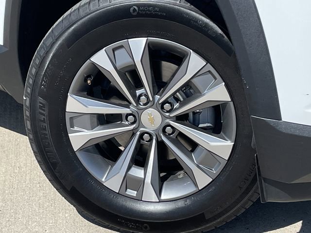 Used 2025 Chevrolet Equinox LT AWD/4WD image 9