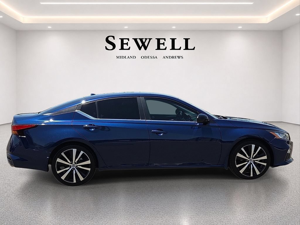 Used 2021 Nissan Altima 2.5 SR FWD image 5