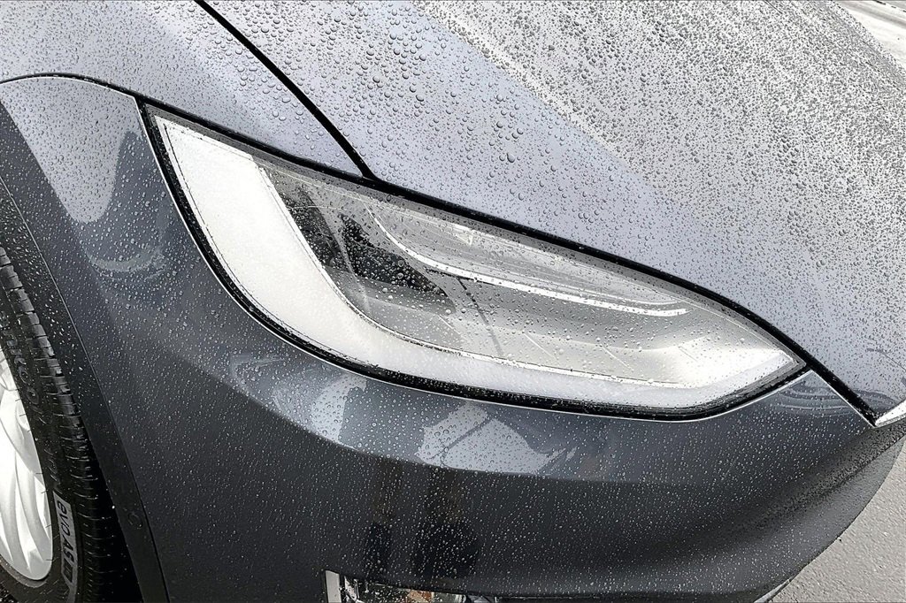 Used 2021 Tesla Model X Long Range image 28