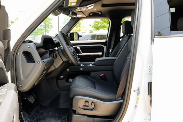 New 2026 Land Rover Defender 110 X-Dynamic SE AWD/4WD image 4