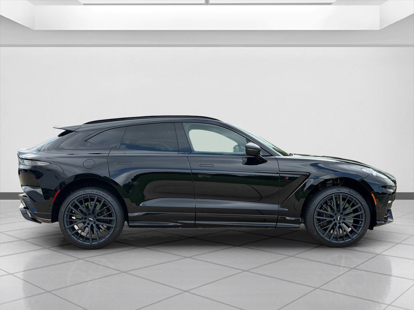 New 2026 Aston Martin DBX 707 AWD/4WD image 9