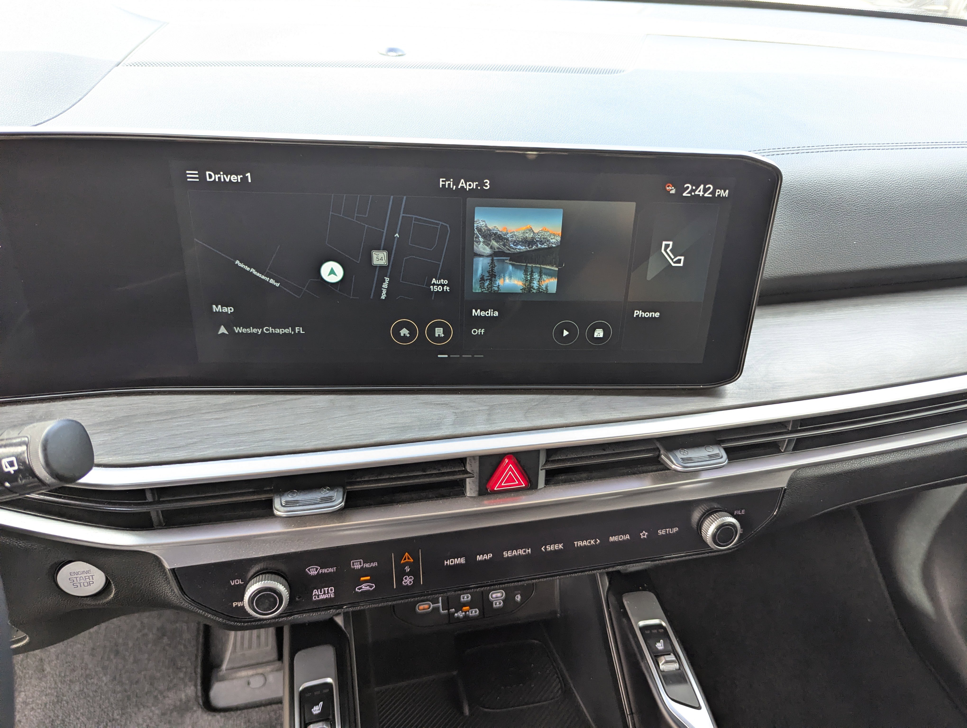 Certified 2024 Kia Sorento X-Line EX image 25