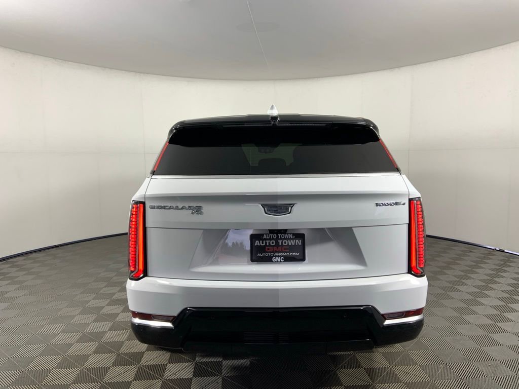 Used 2025 Cadillac Escalade IQ Luxury 2 image 10