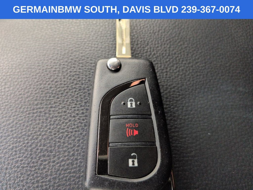 Used 2019 Toyota RAV4 LE AWD/4WD image 28