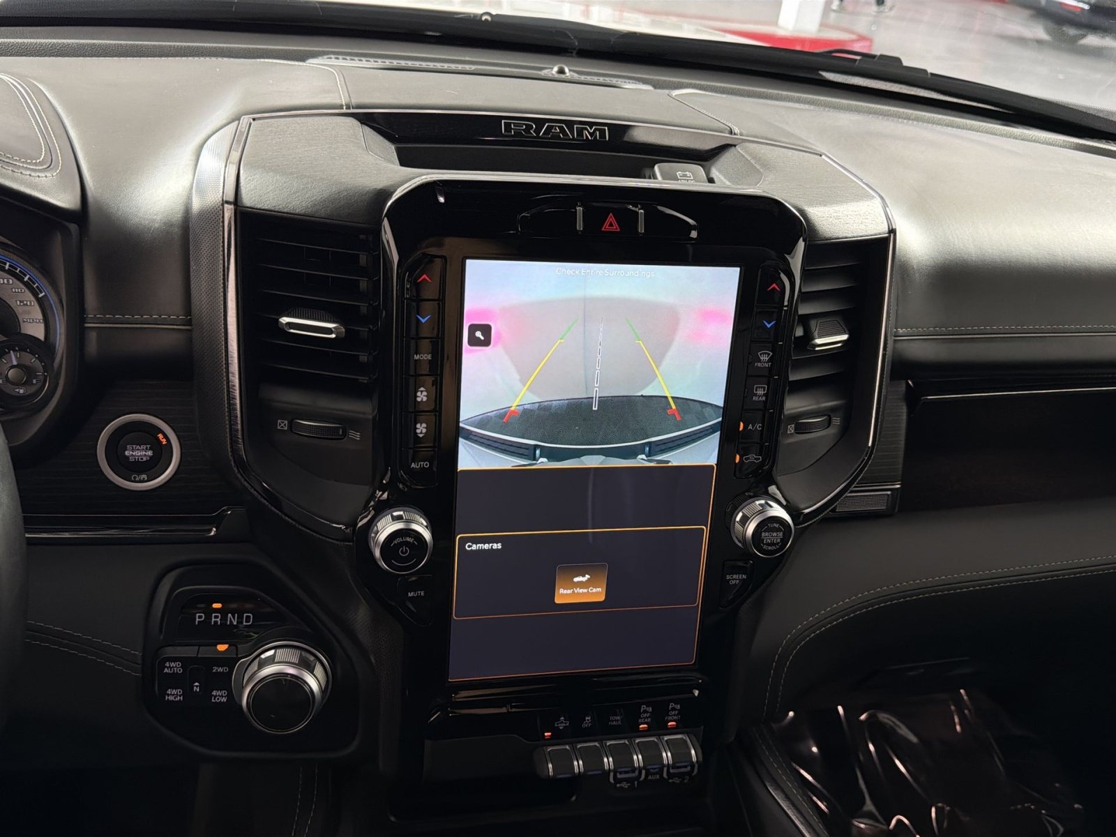 Used 2022 RAM 1500 Limited w/ Body Color Bumper Group AWD/4WD image 19