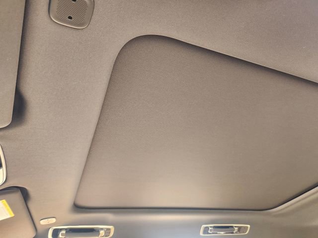 New 2026 Land Rover Range Rover SE image 18