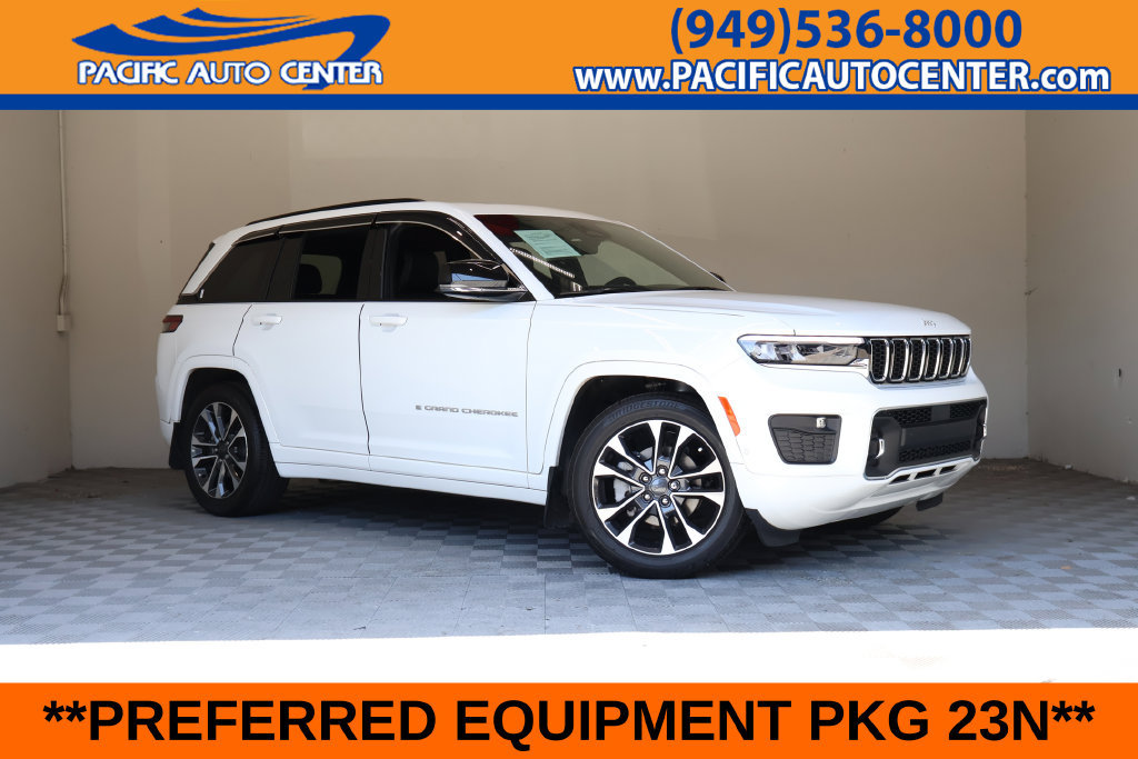Used 2025 Jeep Grand Cherokee Overland w/ Luxury Tech Group IV AWD/4WD image 1