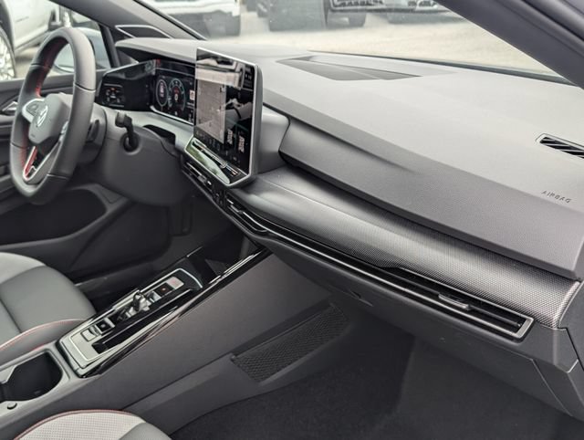 New 2026 Volkswagen GTI SE FWD image 17