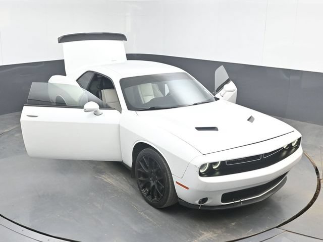 Used 2015 Dodge Challenger SXT Plus RWD image 44