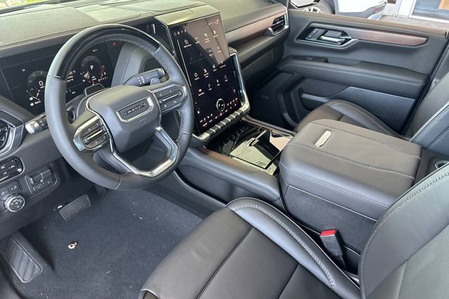 New 2026 GMC Yukon XL Denali w/ Denali Reserve Package image 10