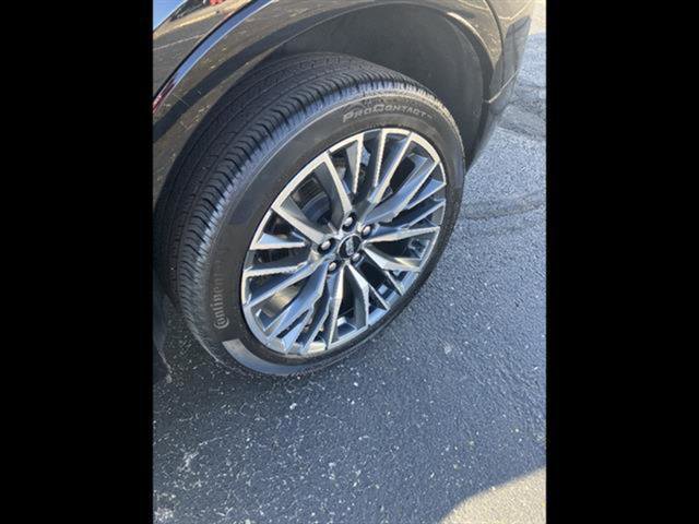 Certified 2024 Cadillac XT4 Sport AWD/4WD image 18