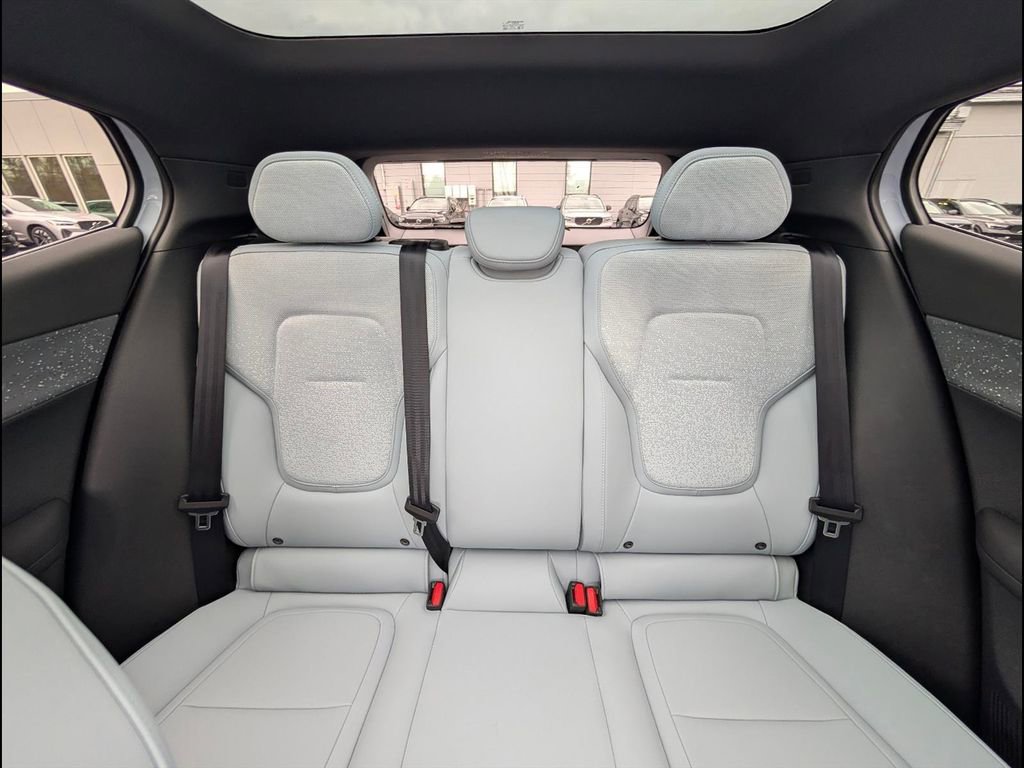 Certified 2025 Volvo EX30 Ultra AWD/4WD image 17