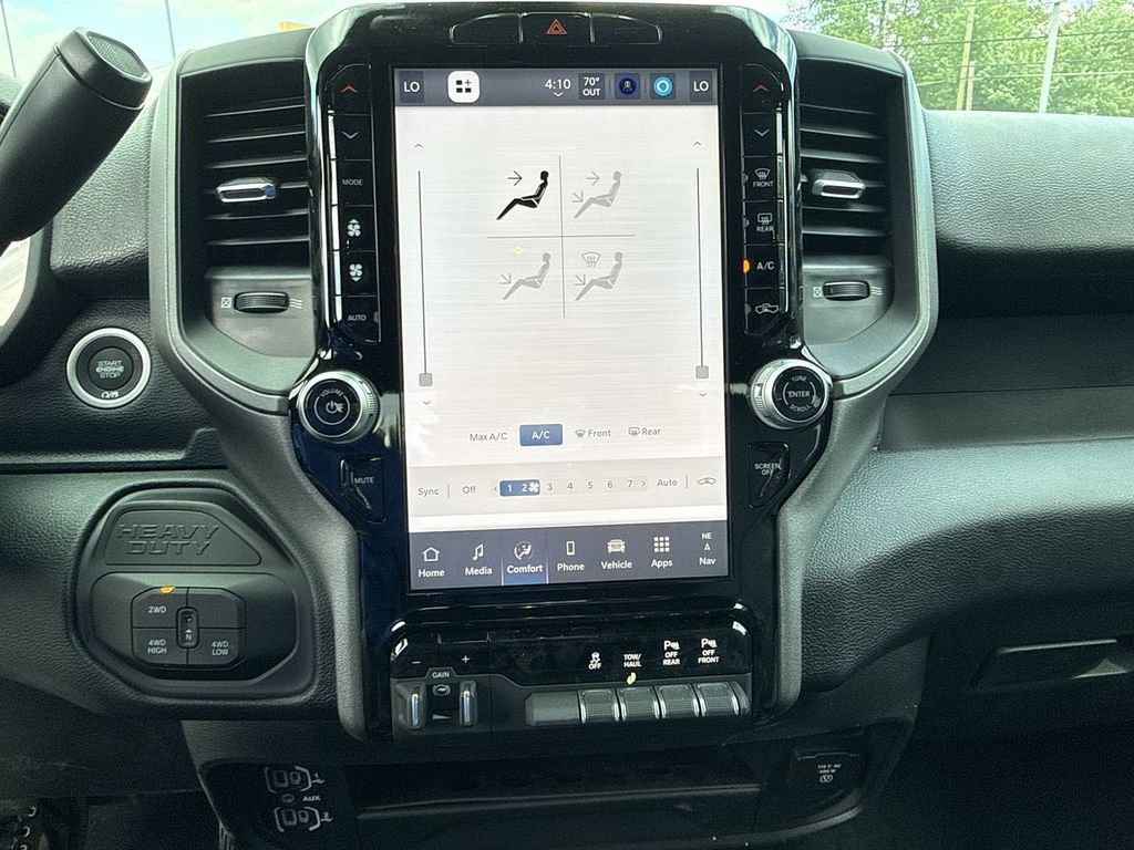 New 2026 RAM 2500 Tradesman AWD/4WD image 30