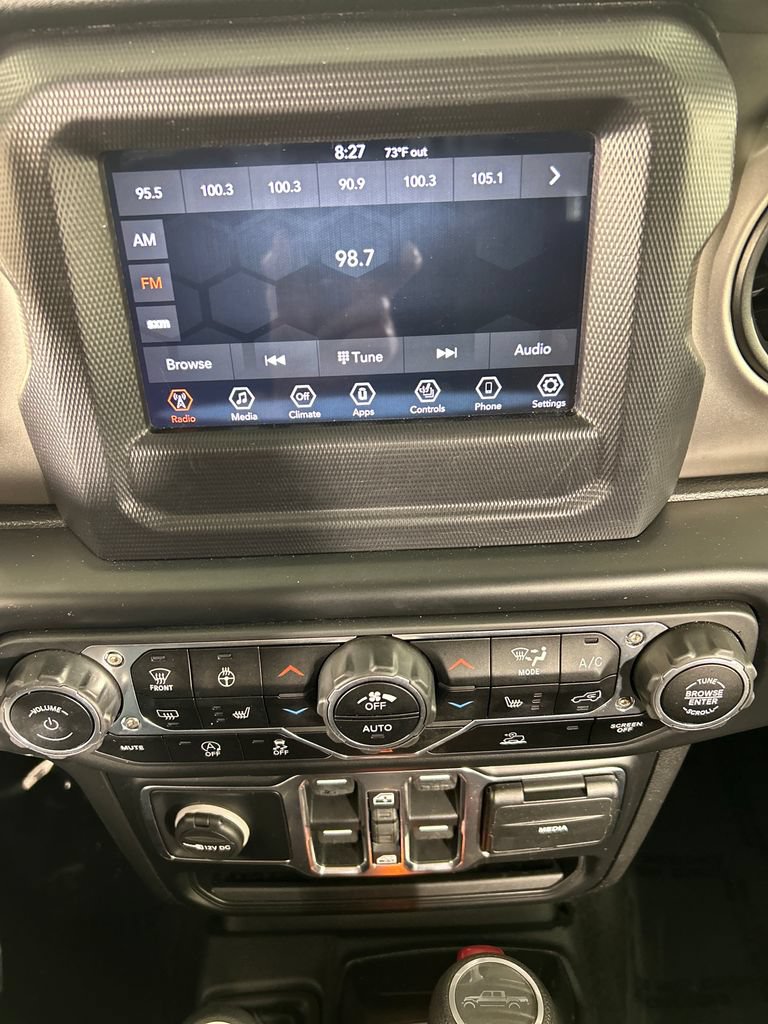Used 2020 Jeep Gladiator Sport w/ Quick Order Package 24S AWD/4WD image 15
