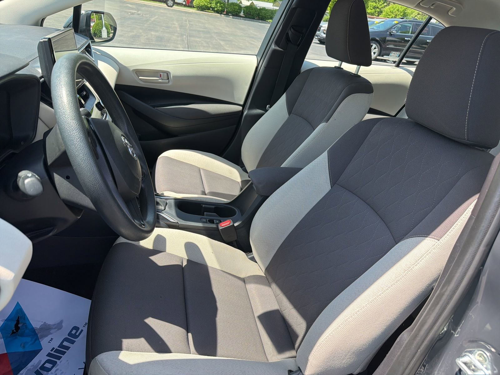 Used 2023 Toyota Corolla LE image 22
