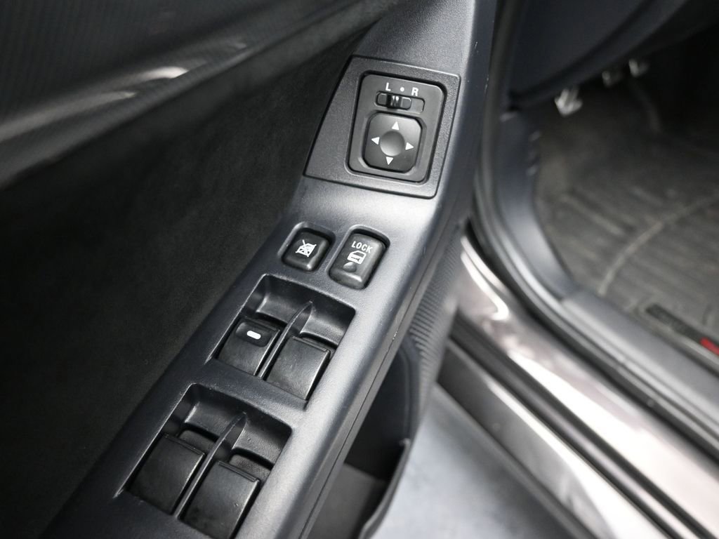 Used 2008 Mitsubishi Lancer Evolution GSR image 17