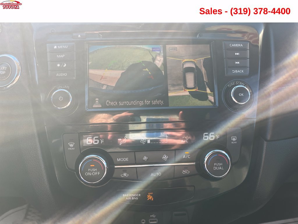 Used 2018 Nissan Rogue SL w/ Premium Package AWD/4WD image 13